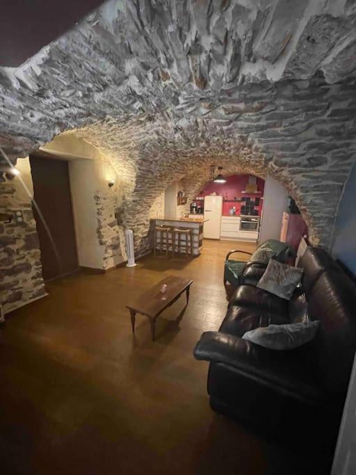 Charmante Cave Voutee 4 Personnes Saint-Jean-de-Fos Exterior foto